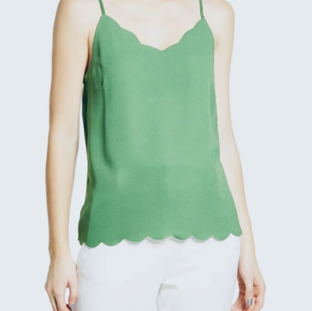 HALOGEN Scallop Detail Camisole; SZ:L; Color Green Ming. NWT. MRSP $39.
